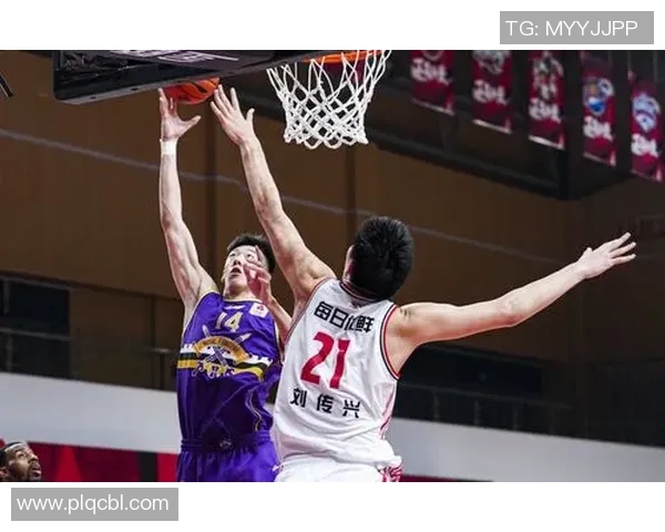 青岛队与北控队激战正酣现场直播时间定于10月26日敬请关注